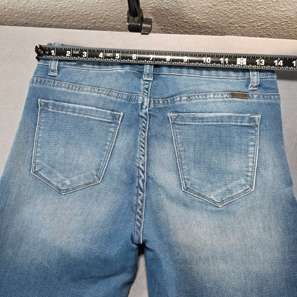 KanCan Womens Medium Wash Denim Bermuda Shorts Mid Rise Stretch Size 5 (26)
